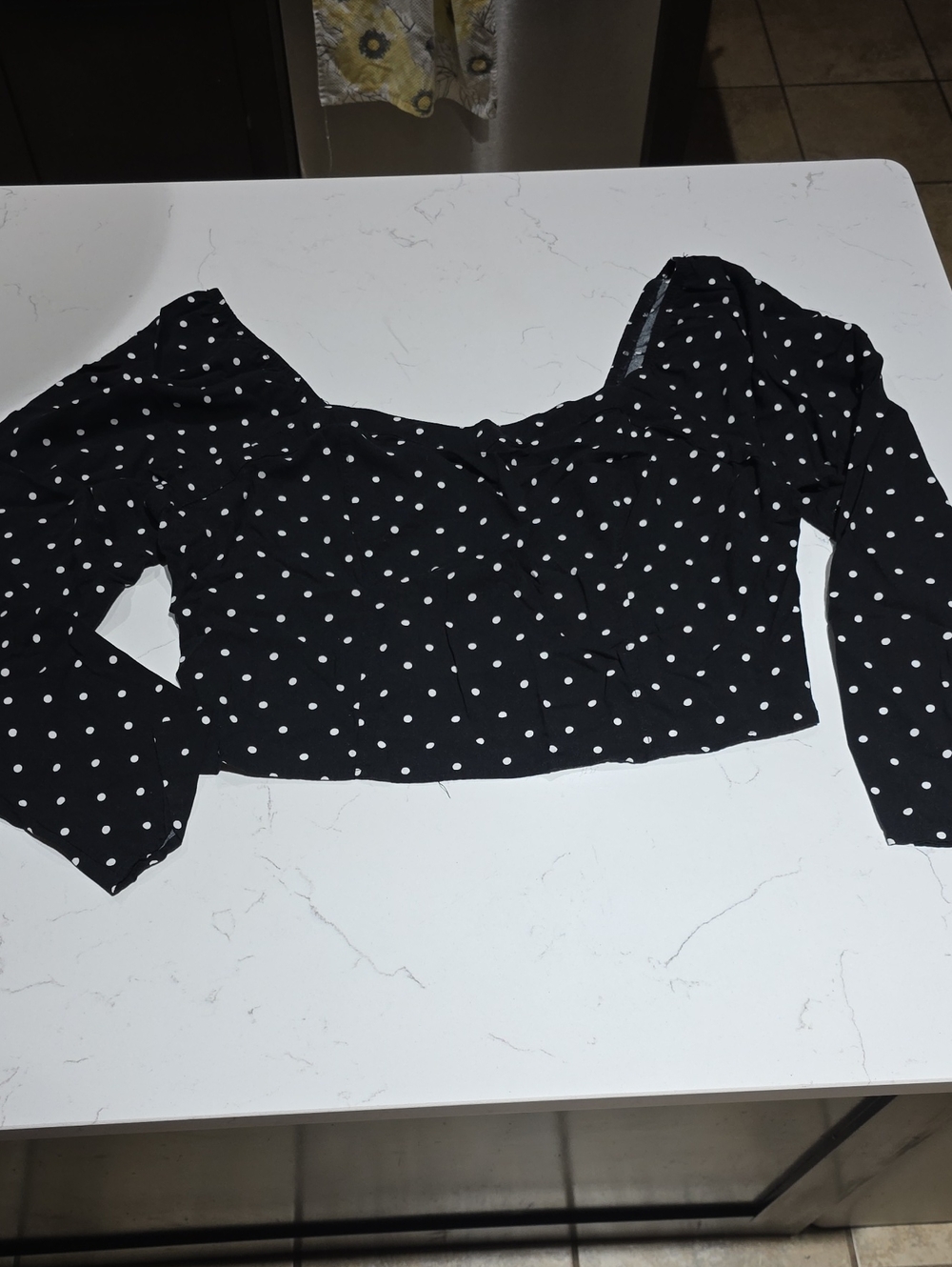 wild fable Black and White Polka Dot Crop Top SZ 2X Runs Smaller Than Usual.